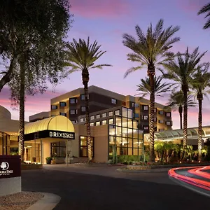 https://doubletree-suites-by-hilton-phoenix.hotelsofphoenix.com